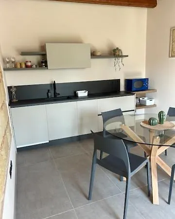 Ermitage La Suite-hermitage Al Tramonto-hermitage Tra Le Vigne Apartment *