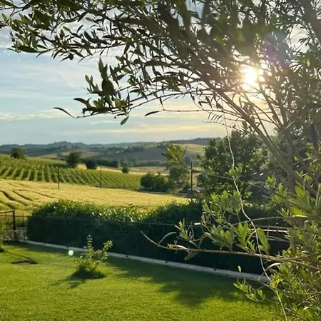 Ermitage La Suite-hermitage Al Tramonto-hermitage Tra Le Vigne Apartamento *